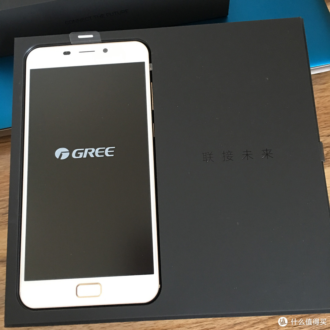 #本站首晒# GREE 格力 格力手机二代 金色版 开箱